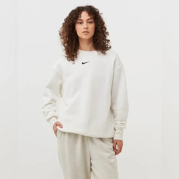 NWT Nike Women's Sportswear Phoenix Fleece Oversized Crewneck Sweatshirt - Picture 1 of 13